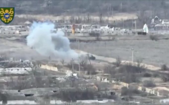 Знищення ворожої БМП-2 із ПТРК “Стугна” на Донеччині. ВIДЕО Знищення-ворожої-БМП-2-із-ПТРК-“Стугна”-на-Донеччині.-ВiДЕО