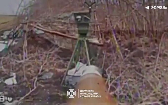 Прикордонники знищили ворожий комплекс дальнього візуального спостереження “Муром-П”. ВIДЕО Прикордонники-знищили-ворожий-комплекс-дальнього-візуального-спостереження-“Муром-П”.-ВiДЕО