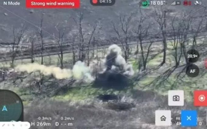 Нацгвардійці знищили ворожий автоматичний міномет “Васильок” на Запорізькому напрямку. ВIДЕО Нацгвардійці-знищили-ворожий-автоматичний-міномет-“Васильок”-на-Запорізькому-напрямку.-ВiДЕО