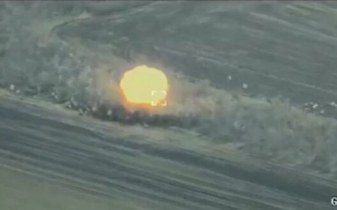 Бійці ССО та артилеристи знищили ворожий комплекс АСП Р-330Ж “Житель”. ВIДЕО Бійці-ССО-та-артилеристи-знищили-ворожий-комплекс-АСП-Р-330Ж-“Житель”.-ВiДЕО
