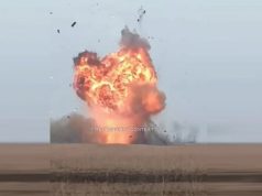 Окупант скаржиться на український дрон-камікадзе, який знищує танк на полі бою: “#бать! Был танк –... Окупант-скаржиться-на-український-дрон-камікадзе,-який-знищує-танк-на-полі-бою:-“#бать!-Был-танк-–.