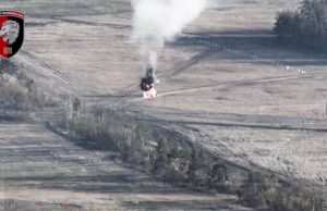 Воїни 63 ОМБр дронами-камікадзе атакують ворожу бронетехніку на Донеччині. ВIДЕО Воїни-63-ОМБр-дронами-камікадзе-атакують-ворожу-бронетехніку-на-Донеччині.-ВiДЕО