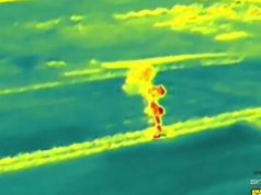 Наші воїни атакували танк та БМП окупантів дронами “Дикі Шершні”. ВIДЕО Наші-воїни-атакували-танк-та-БМП-окупантів-дронами-“Дикі-Шершні”.-ВiДЕО