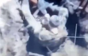 Окупант вставляє дуло автомата до рота та покінчує життя самогубством. ВIДЕО Окупант-вставляє-дуло-автомата-до-рота-та-покінчує-життя-самогубством.-ВiДЕО