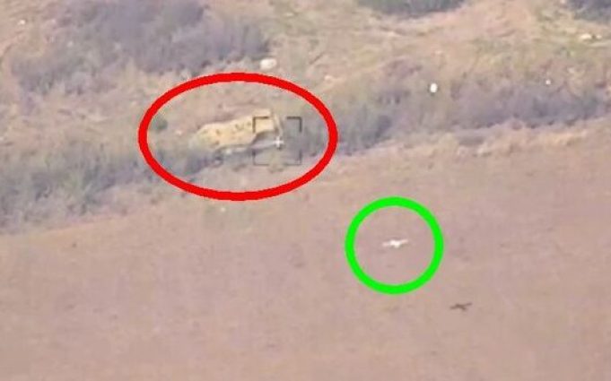 Знищення машини комплексу РЕБ “Борисоглєбськ-2” на донецькому напрямку. ВIДЕО Знищення-машини-комплексу-РЕБ-“Борисоглєбськ-2”-на-донецькому-напрямку.-ВiДЕО