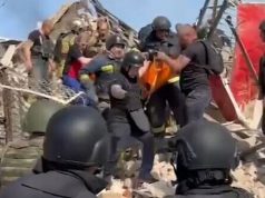 Удар по Липцях на Харківщині: кількість загиблих зросла до 3, є поранені. Розбір завалів триває... Удар-по-Липцях-на-Харківщині:-кількість-загиблих-зросла-до-3,-є-поранені-Розбір-завалів-триває.