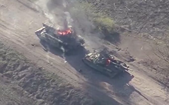Бійці 28-ї ОМБр знищили ворожу БРЕМ-1 та танк Т-72. ВIДЕО Бійці-28-ї-ОМБр-знищили-ворожу-БРЕМ-1-та-танк-Т-72.-ВiДЕО
