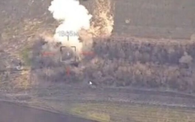 Ворожий ЗРК “Тор-М2” знищено на запорізькому напрямку. ВIДЕО Ворожий-ЗРК-“Тор-М2”-знищено-на-запорізькому-напрямку.-ВiДЕО
