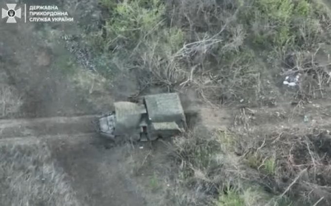 Два російські БТР-82А знищили ударні БпЛА бригади “Помста” на Донеччині. ВIДЕО Два-російські-БТР-82А-знищили-ударні-БпЛА-бригади-“Помста”-на-Донеччині.-ВiДЕО