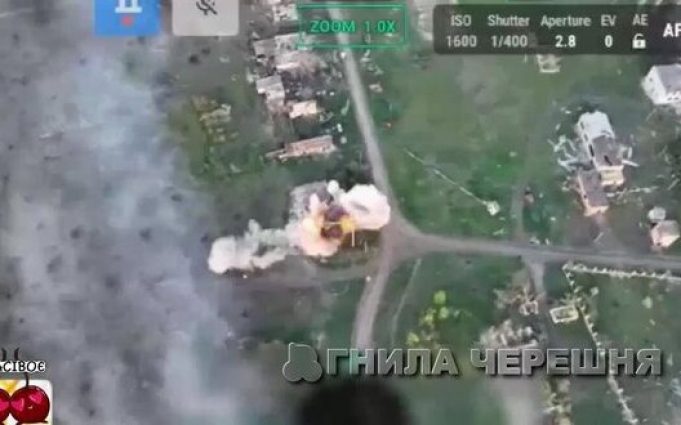 Наші бійці атакують будівлю, де ховаються троє окупантів. ВIДЕО Наші-бійці-атакують-будівлю,-де-ховаються-троє-окупантів.-ВiДЕО