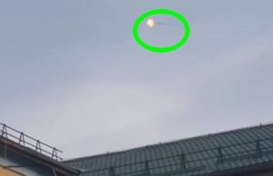 Бійці збили ворожий ударний БПЛА “Ланцет” зі стрілецької зброї. ВIДЕО Бійці-збили-ворожий-ударний-БПЛА-“Ланцет”-зі-стрілецької-зброї.-ВiДЕО