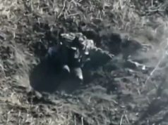 Окупант втратив голову після атаки дрона-камікадзе. ВIДЕО 18+ Окупант-втратив-голову-після-атаки-дрона-камікадзе.-ВiДЕО-18+