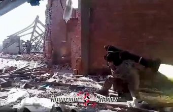 Українські захисники з ПТРК “Javelin” нищать російську БМП-1 на Мар’їнському напрямку. ВIДЕО Українські-захисники-з-ПТРК-“javelin”-нищать-російську-БМП-1-на-Мар’їнському-напрямку.-ВiДЕО