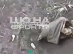 Окупант намагається під рядниною сховатися від удару дрона і зникає разом із нею. ВIДЕО Окупант-намагається-під-рядниною-сховатися-від-удару-дрона-і-зникає-разом-із-нею.-ВiДЕО