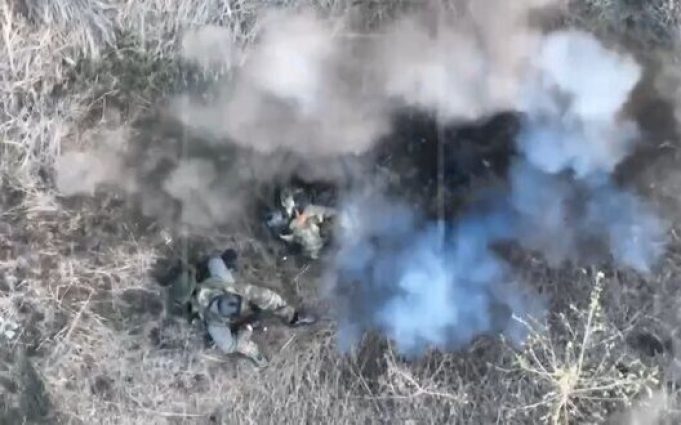 Оператори дронів 92-ї ОШБр нищать окупантів на Бахмутському напрямку. ВIДЕО Оператори-дронів-92-ї-ОШБр-нищать-окупантів-на-Бахмутському-напрямку.-ВiДЕО