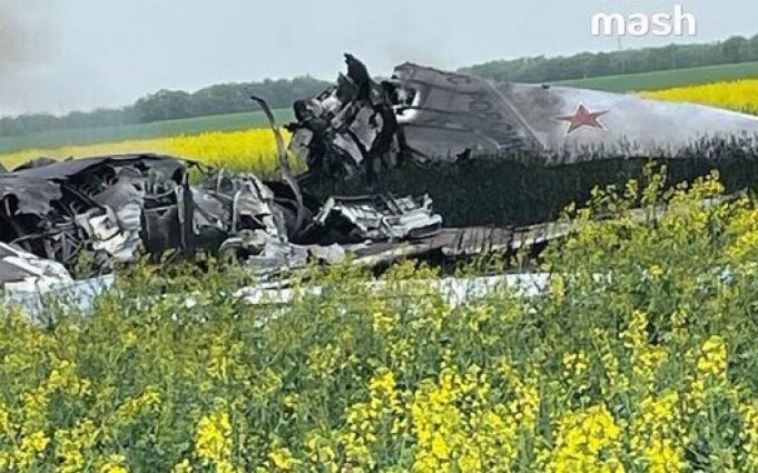 У Ставропольському краї Росії знищили бомбардувальник Ту-22М3 (оновлено). ВІДЕО+ФОТО У-Ставропольському-краї-Росії-знищили-бомбардувальник-Ту-22М3-(оновлено).-ВІДЕО+ФОТО