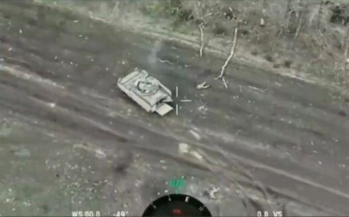 Український екіпаж БМП M2A2 “Bradley” нищить російських окупантів на Авдіївському напрямку. ВIДЕО Український-екіпаж-БМП-m2a2-“bradley”-нищить-російських-окупантів-на-Авдіївському-напрямку.-ВiДЕО