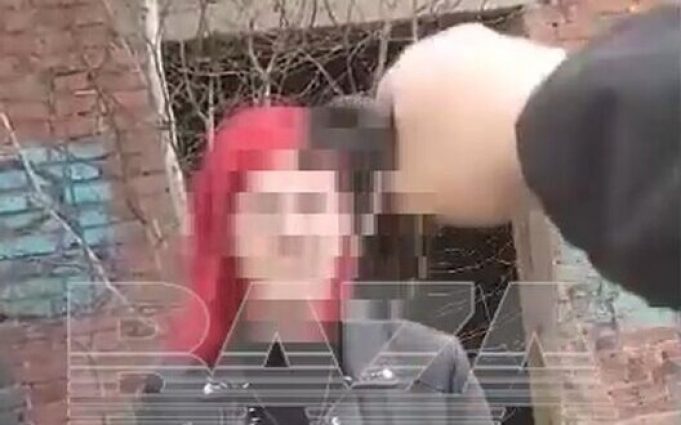 “Герой СВО” погрожує росіянину пістолетом: “Иди в армию, сука, за Россию, за Иваново! Мы вас... “Герой-СВО”-погрожує-росіянину-пістолетом:-“Иди-в-армию,-сука,-за-Россию,-за-Иваново!-Мы-вас.