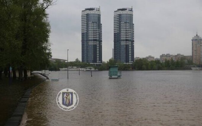Підйом води у Дніпрі: є підтоплення у парку Муромець та Гідропарку. ВІДЕО+ФОТОрепортаж Підйом-води-у-Дніпрі:-є-підтоплення-у-парку-Муромець-та-Гідропарку.-ВІДЕО+ФОТОрепортаж