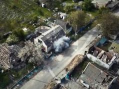 Українські захисники атакували лігво ворога дронами-камікадзе. ВIДЕО Українські-захисники-атакували-лігво-ворога-дронами-камікадзе.-ВiДЕО