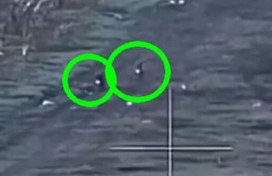 “Мотопробіг” окупантів зупинили оператори дронів на запорізькому напрямку. ВIДЕО “Мотопробіг”-окупантів-зупинили-оператори-дронів-на-запорізькому-напрямку.-ВiДЕО