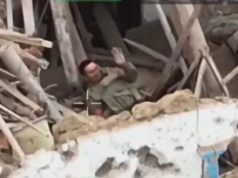 Окупант махає рукою безпілотнику за мить до смерті. ВIДЕО Окупант-махає-рукою-безпілотнику-за-мить-до-смерті.-ВiДЕО