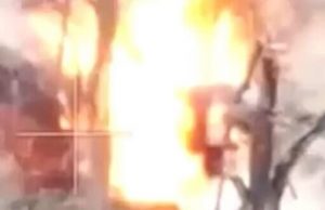 Окупант зник після прямого влучання снаряда. ВIДЕО Окупант-зник-після-прямого-влучання-снаряда.-ВiДЕО