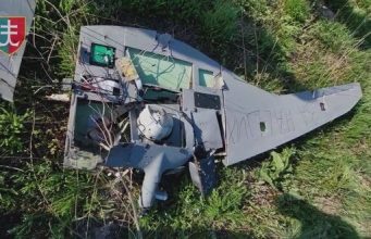 Зенітники морської піхоти збили російський розвідувальний дрон SuperСam. ВIДЕО Зенітники-морської-піхоти-збили-російський-розвідувальний-дрон-superСam.-ВiДЕО