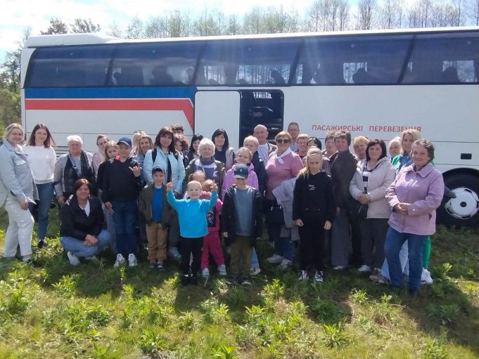 Мами, дружини та діти полеглих Захисників України відвідали Волинську Голландію Мами,-дружини-та-діти-полеглих-Захисників-України-відвідали-Волинську-Голландію