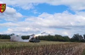 Момент знищення повітряної цілі ворога за допомогою ЗРК “Оса”: “Є ураження цілі!”. ВIДЕО Момент-знищення-повітряної-цілі-ворога-за-допомогою-ЗРК-“Оса”:-“Є-ураження-цілі!”.-ВiДЕО