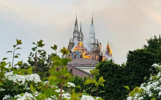 Внаслідок російського ракетного удару по Одесі загинуло 4 людей та собака, ще 28 людей зазнали... Внаслідок-російського-ракетного-удару-по-Одесі-загинуло-4-людей-та-собака,-ще-28-людей-зазнали.