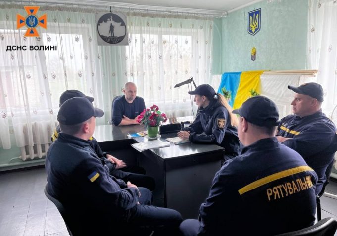 Рятувальники продовжують проводити профілактичні заходи на території Володимирського району.