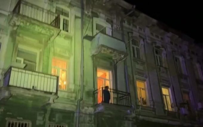Наслідки нічної ракетної атаки на Одесу. ВIДЕО Наслідки-нічної-ракетної-атаки-на-Одесу.-ВiДЕО