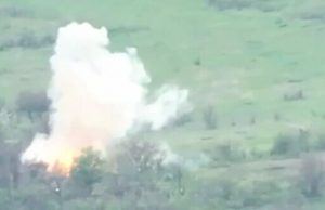 Українські захисники знищили ворожий міномет разом з БК. ВIДЕО Українські-захисники-знищили-ворожий-міномет-разом-з-БК.-ВiДЕО