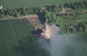 Спецпризначенці ССО уразили третій ворожий ЗРК “Бук” за тиждень. ВIДЕО Спецпризначенці-ССО-уразили-третій-ворожий-ЗРК-“Бук”-за-тиждень.-ВiДЕО