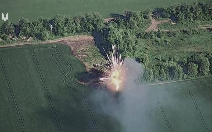 Спецпризначенці ССО уразили третій ворожий ЗРК “Бук” за тиждень. ВIДЕО Спецпризначенці-ССО-уразили-третій-ворожий-ЗРК-“Бук”-за-тиждень.-ВiДЕО