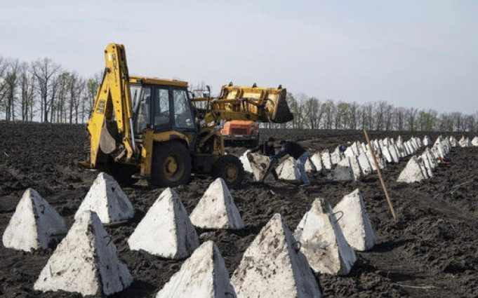 Будівництво фортифікацій добігає завершення у 5 областях, – Міноборони. ВIДЕО Будівництво-фортифікацій-добігає-завершення-у-5-областях,-–-Міноборони.-ВiДЕО