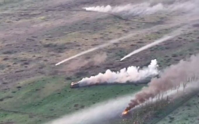 Невдала атака російських загарбників на Бахмутському напрямку. ВIДЕО Невдала-атака-російських-загарбників-на-Бахмутському-напрямку.-ВiДЕО