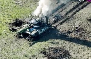 Підрозділ BULAVA відбив танковий наступ російських окупантів дронами “Дикі шершні”. ВIДЕО Підрозділ-bulava-відбив-танковий-наступ-російських-окупантів-дронами-“Дикі-шершні”.-ВiДЕО