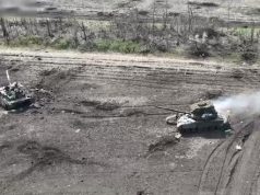 Потужна детонація російського танка після скиду з дрона гранати у відкритий люк. ВIДЕО Потужна-детонація-російського-танка-після-скиду-з-дрона-гранати-у-відкритий-люк.-ВiДЕО