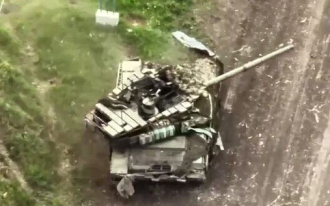 Бійці 47-ї ОМБр знищили колону бронетехніки окупантів на Авдіївському напрямку. ВIДЕО Бійці-47-ї-ОМБр-знищили-колону-бронетехніки-окупантів-на-Авдіївському-напрямку.-ВiДЕО