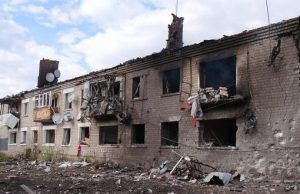 Ситуація у Вовчанську вкрай складна, ворог займає позиції на вулицях міста, – керівник ГУ НП... Ситуація-у-Вовчанську-вкрай-складна,-ворог-займає-позиції-на-вулицях-міста,-–-керівник-ГУ-НП.