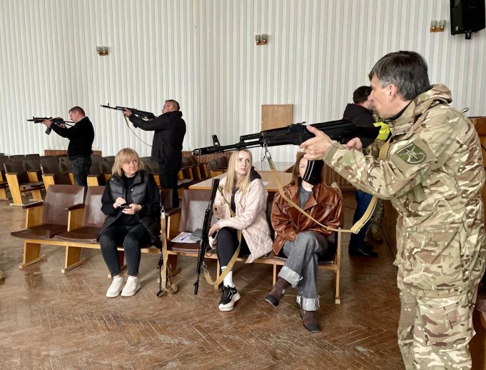 У Нововолинську відбудуться навчання з національного спротиву: усі охочі можуть долучитися У-Нововолинську-відбудуться-навчання-з-національного-спротиву:-усі-охочі-можуть-долучитися