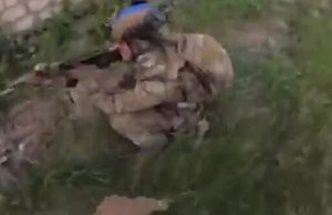 Бій прикордонників із російськими окупантами у Вовчанську. ВIДЕО Бій-прикордонників-із-російськими-окупантами-у-Вовчанську.-ВiДЕО