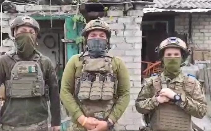Аеророзвідники 63-ї бригади оголосили збір на квадрокоптер. ВIДЕО Аеророзвідники-63-ї-бригади-оголосили-збір-на-квадрокоптер.-ВiДЕО