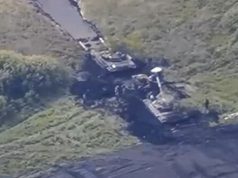 У Курській області РФ українські воїни знищили два російські танки. ВIДЕО У-Курській-області-РФ-українські-воїни-знищили-два-російські-танки.-ВiДЕО