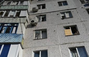 Окупанти знову били по житлових кварталах Херсонщини, 2 людини загинули. ВІДЕО+ФОТОрепортаж Окупанти-знову-били-по-житлових-кварталах-Херсонщини,-2-людини-загинули.-ВІДЕО+ФОТОрепортаж