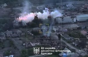 Воїни 82 ОДШБр знищили групу російської піхоти у Вовчанську. ВIДЕО Воїни-82-ОДШБр-знищили-групу-російської-піхоти-у-Вовчанську.-ВiДЕО