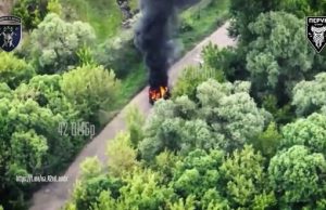 Бойова робота операторів дронів 42-ї ОМБр поблизу села Стариця на Харківщині. ВIДЕО Бойова-робота-операторів-дронів-42-ї-ОМБр-поблизу-села-Стариця-на-Харківщині.-ВiДЕО