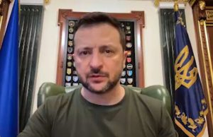 Одна з мішеней Росії сьогодні – це видавничий комплекс і це для російських терористів –... Одна-з-мішеней-Росії-сьогодні-–-це-видавничий-комплекс-і-це-для-російських-терористів-–.